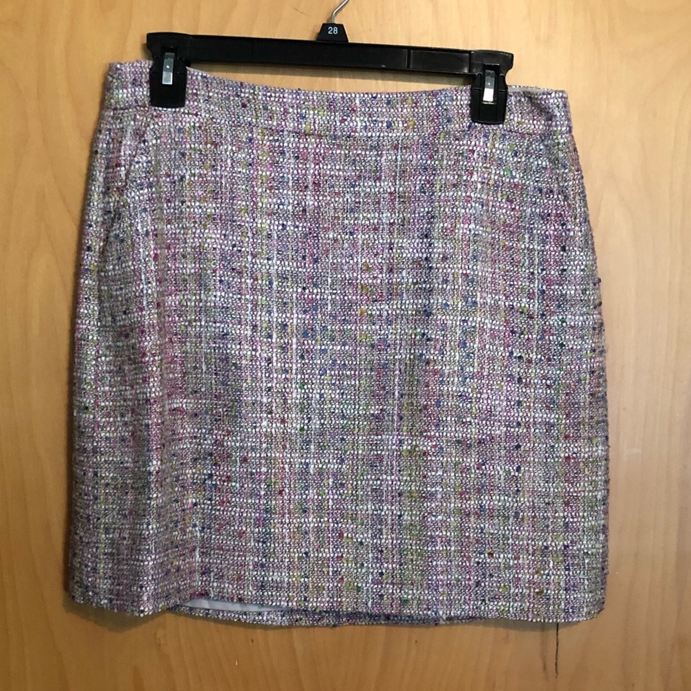 J. Crew multicolor tweed mini skirt 💕💚💜